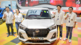 Peluncuran-Penyegaran-Daihatsu-Rocky-di-GIIAS-2022-oleh-Manajemen-Daihatsu-pada-12-Agustus-2022